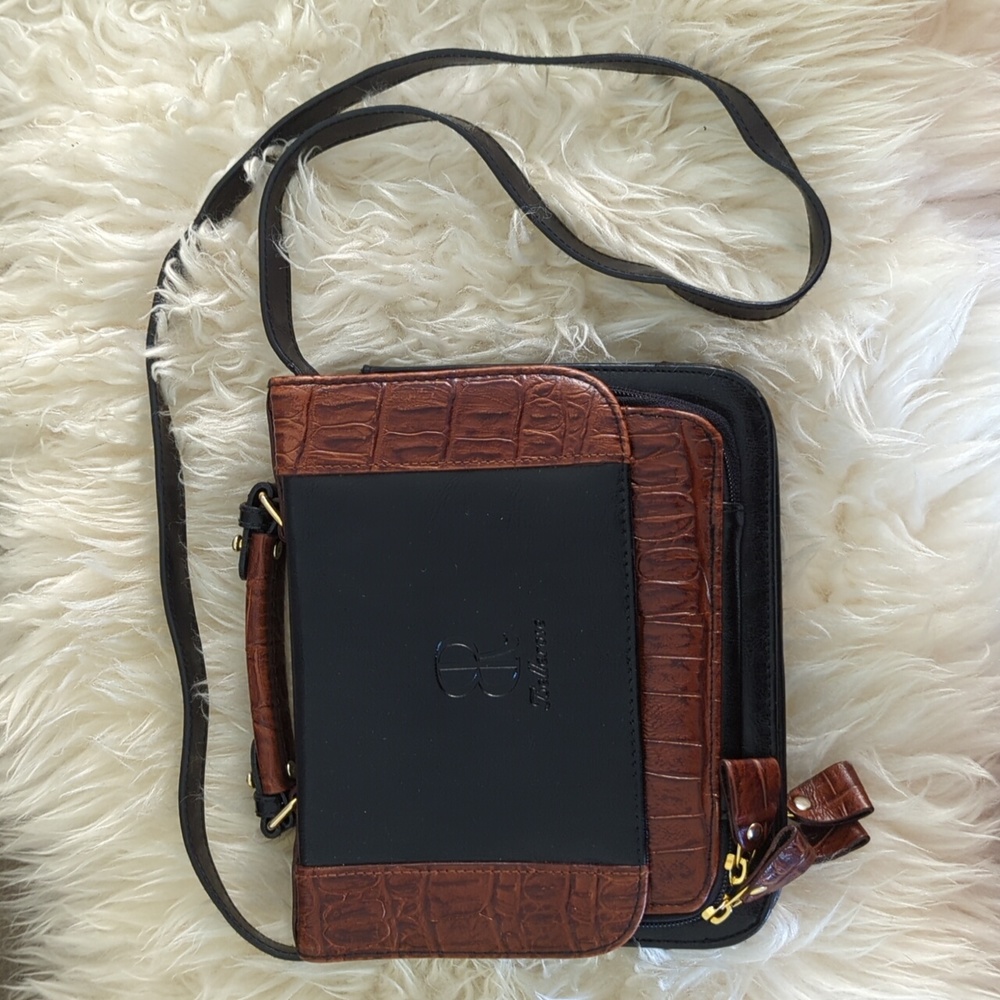 Bellerose Crossbody Leather Purse
